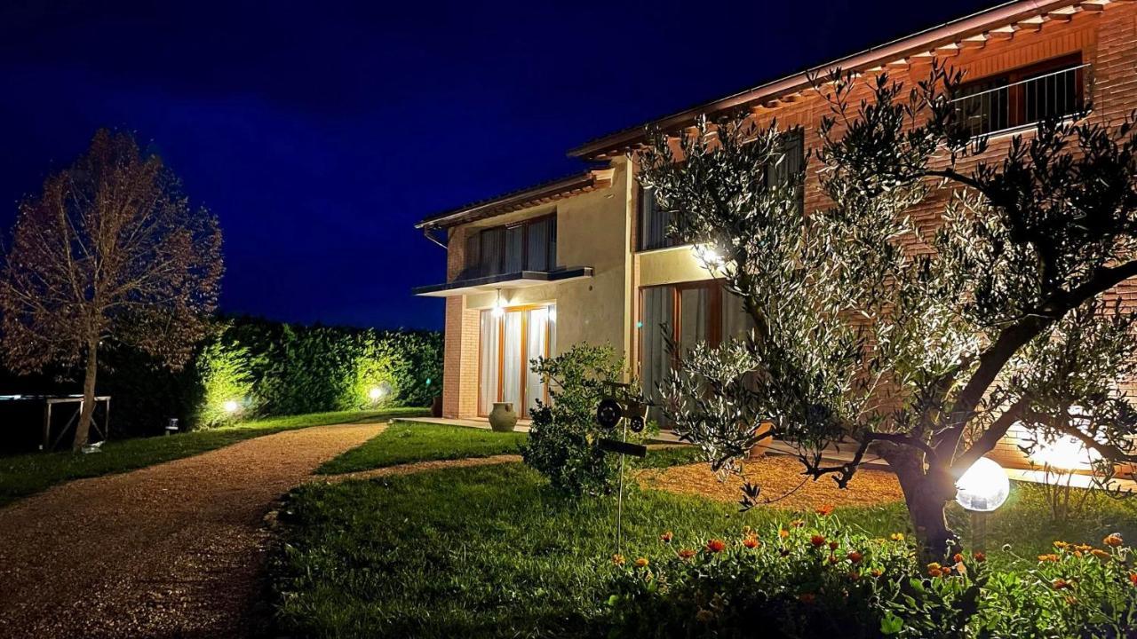 Agriturismo La Corte Del Sole Siena Exteriör bild